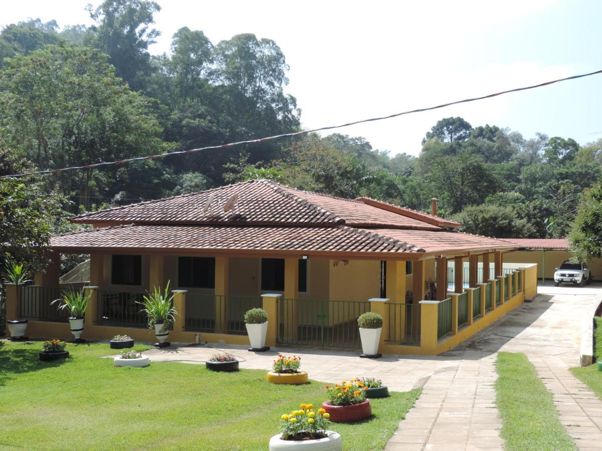 Villa Sítio Sebastião Pereira Jambeiro Exterior foto