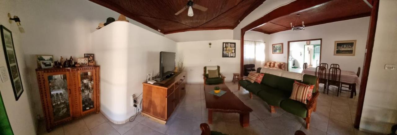 Villa Sítio Sebastião Pereira Jambeiro Exterior foto