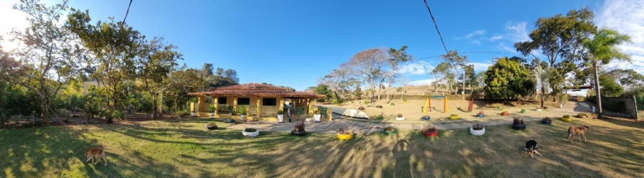 Villa Sítio Sebastião Pereira Jambeiro Exterior foto
